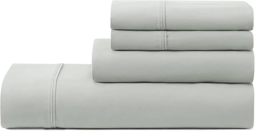 UGG Queen Sheet Set 4-Piece Luxury Cooling Sheets Deep Pockets Premium Bedding with 2 Pillow Shams Hypoallergenic Machine Washable Soft Lightweight Bed Set for Bedroom, Queen, Mineral Green (Hedi)